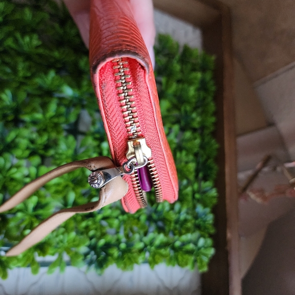 Henri Bendel Zippy Long Wallet Orange - Picture 5 of 12